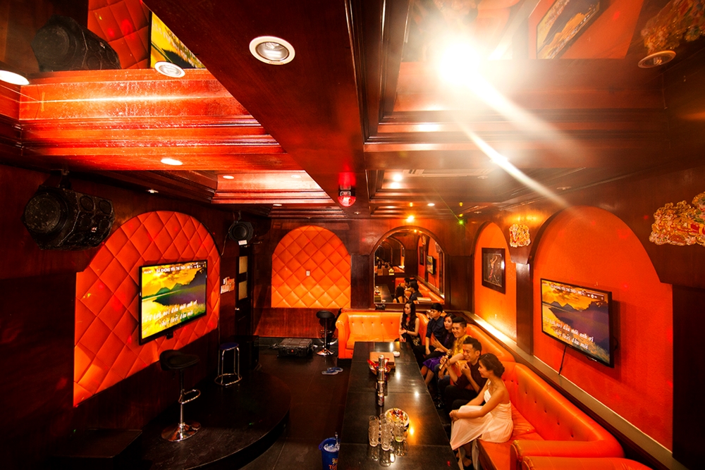 Giới thiệu dịch vụ Karaoke Quốc Tế